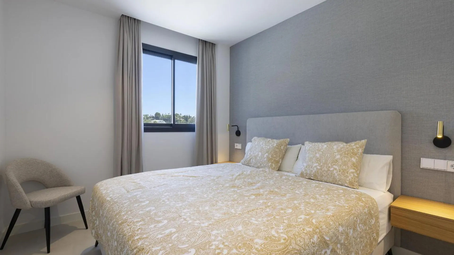 Exclusive 3-Bedroom Apartment In Higueron Fuengirola