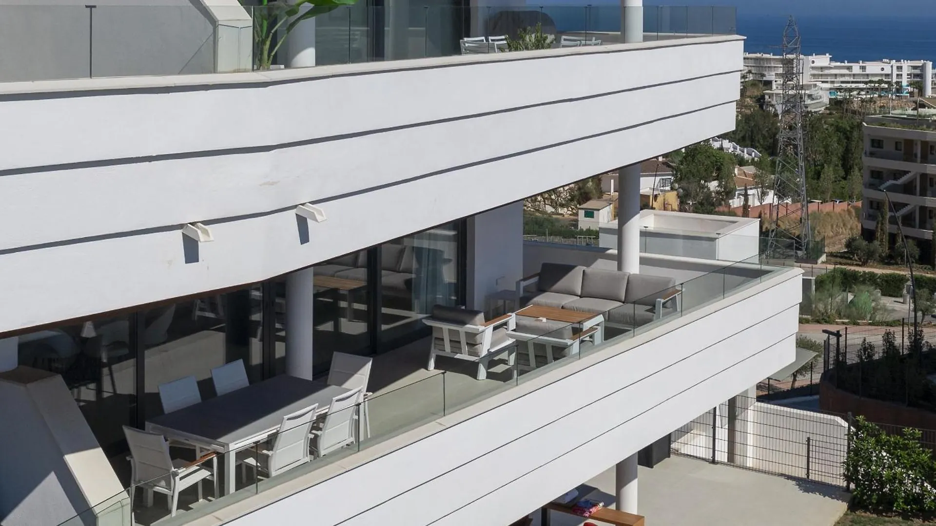 Exclusive 3-Bedroom Apartment In Higueron Fuengirola 0*,  Spain
