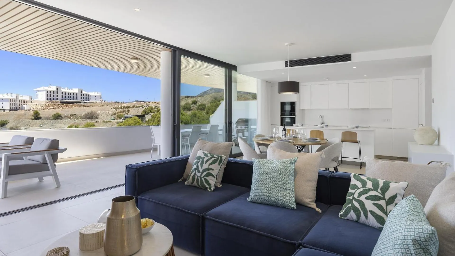Exclusive 3-Bedroom Apartment In Higueron Fuengirola