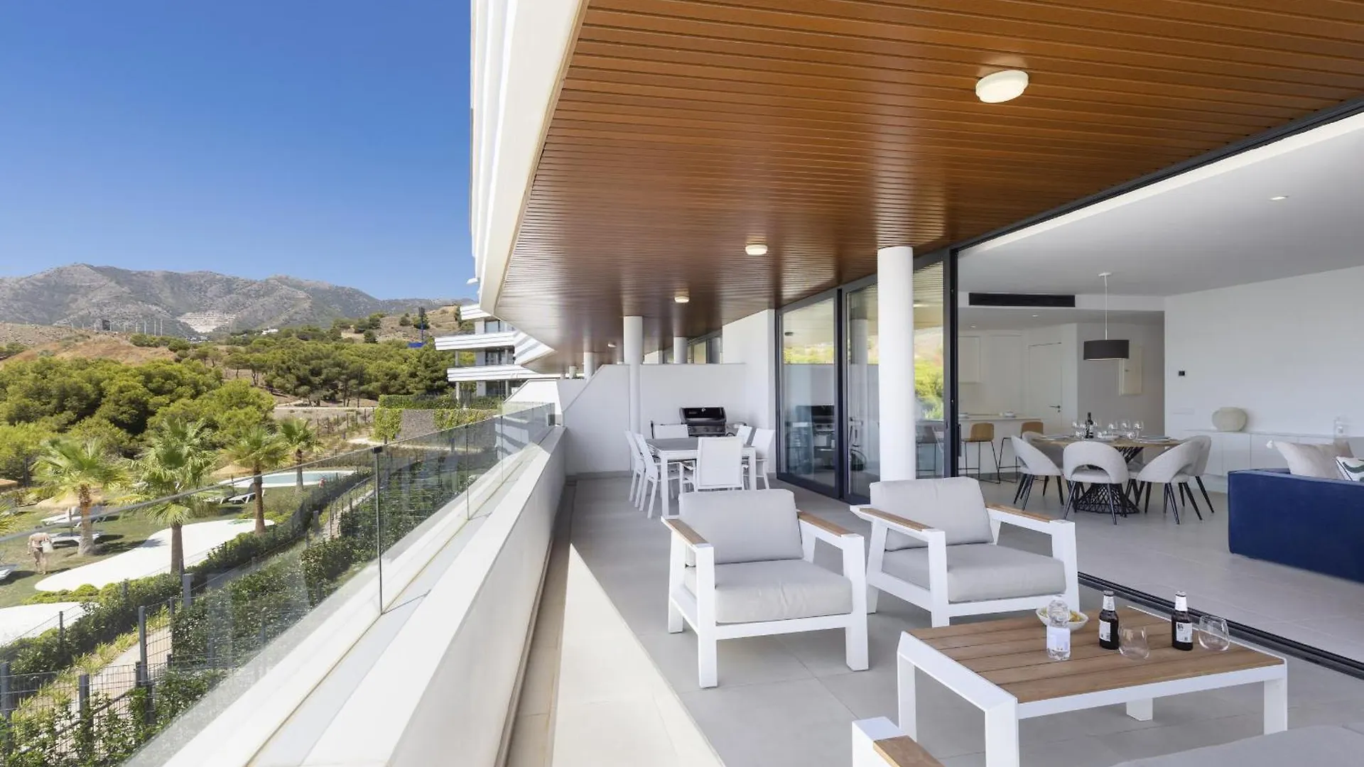 Exclusive 3-Bedroom Apartment In Higueron Fuengirola