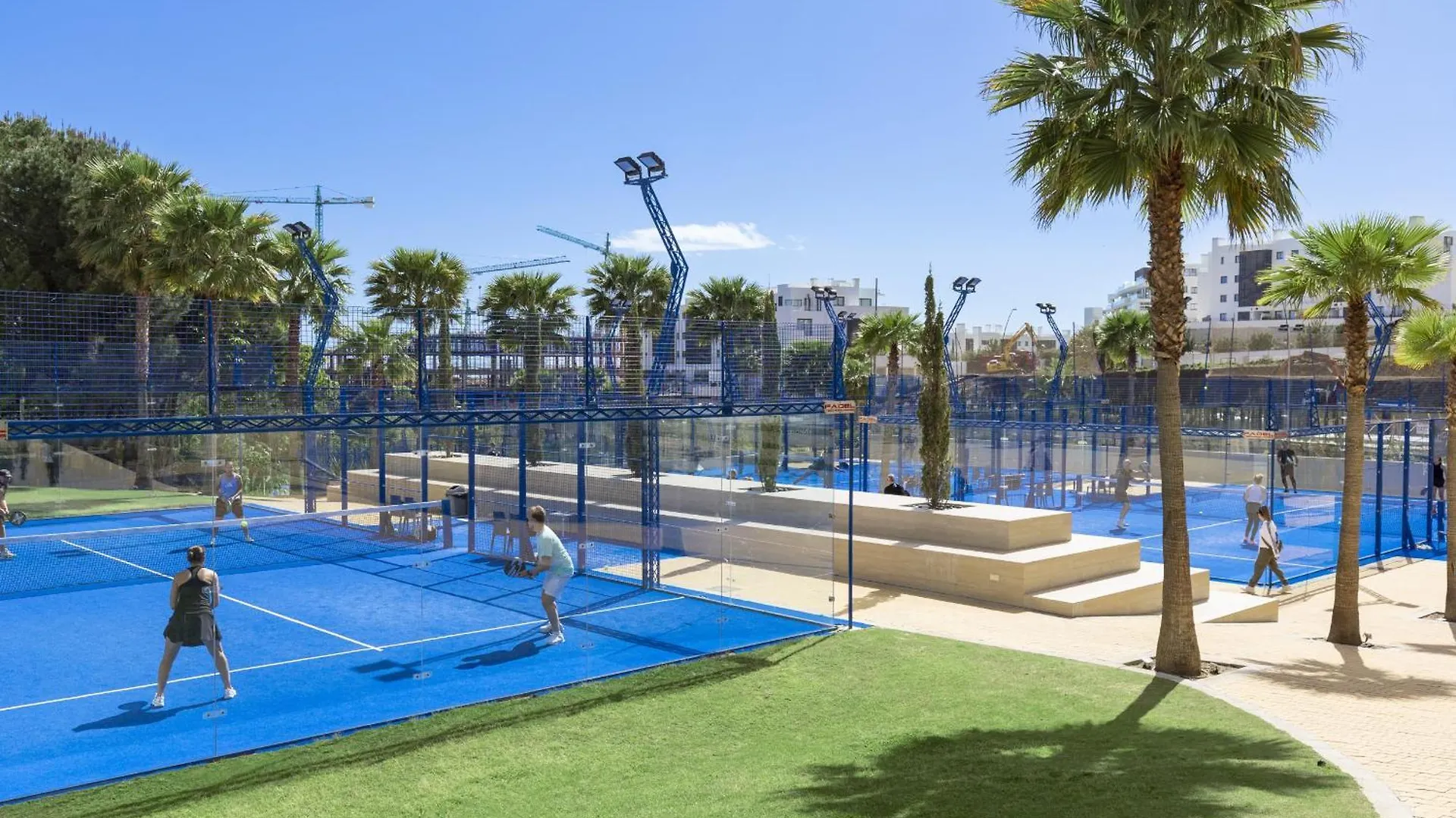 Exclusive 3-Bedroom Apartment In Higueron Fuengirola Spain